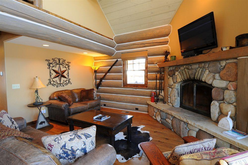 Powder Ridge Cabins Big Sky Bagian luar foto